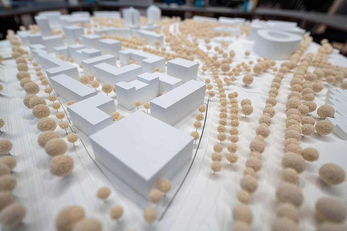 Modell des Quartiers Kleineschhholz aus weißen Quadern