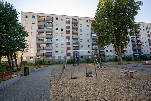 Aktive Liegenschaftspolitik, Grundsätze der Erbbaurechtsverwaltung, Verschiedene Grundstücke im Familienhausbereich und Geschosswohnungsbau