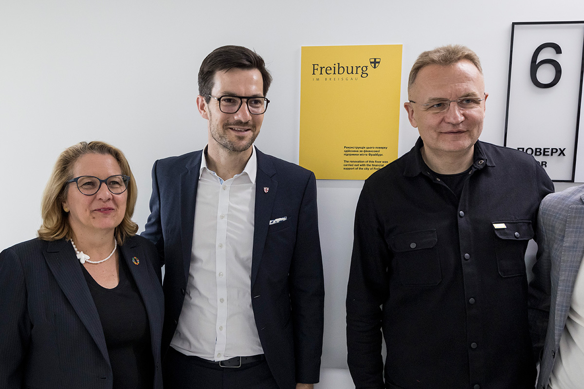 Bundesentwicklungsministerin Svenja Schulze, Freiburgs Oberbürgermeister Martin Horn und Andrij Sadowyj, Bürgermeister von Lviv