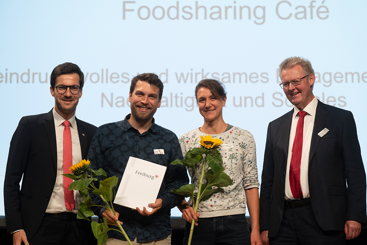 Foodsharing-Café mit OB Horn und EBM von Kirchbach