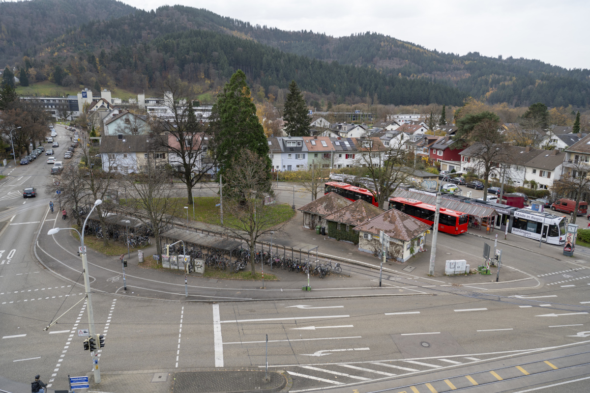 Blick von oben auf die Wendeschleife Laßbergstraße