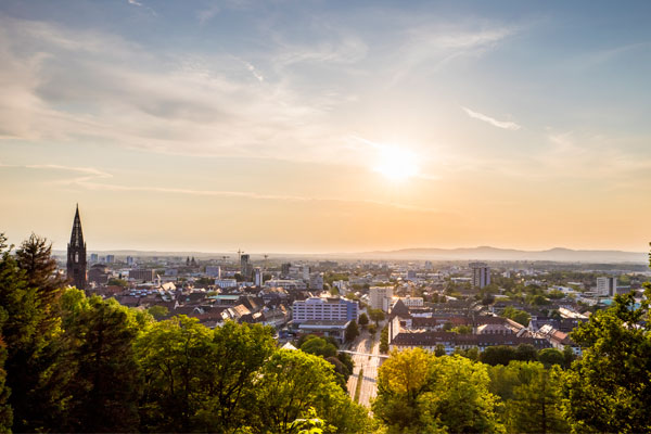 Freiburg Ansicht vom Schlossberg mit Münster in der Abendsonne