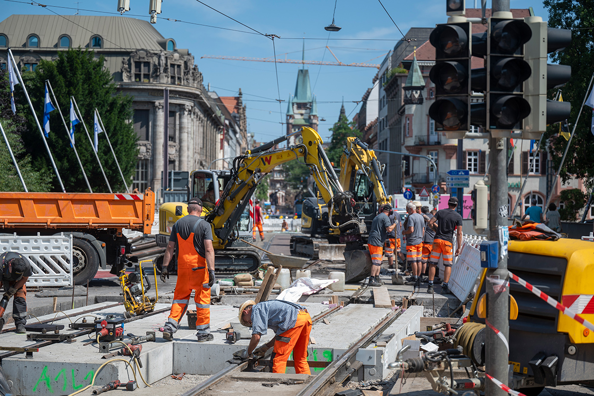 Bauarbeiten an Straßenbahnschienen