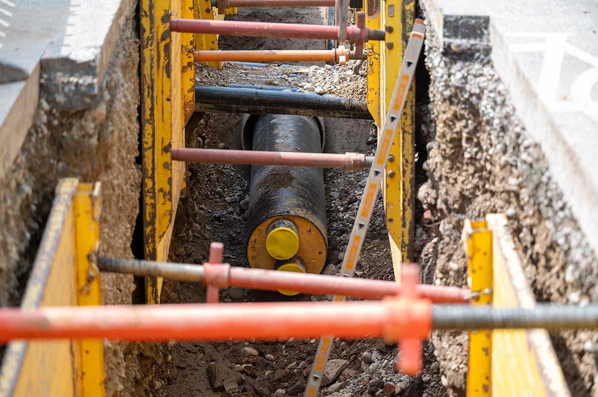 Baustelle zur Verlegung von Fernwärmeleitungen