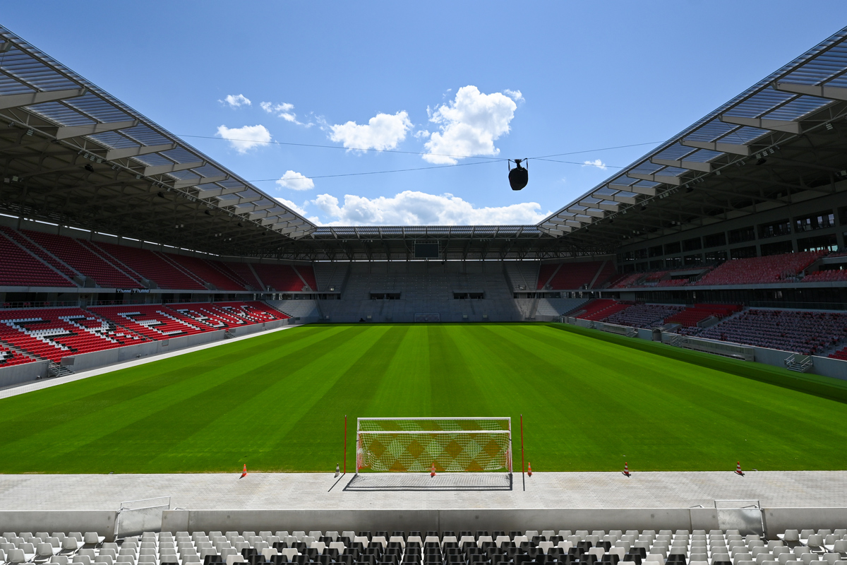 Blick in das leere Europapark-Stadion