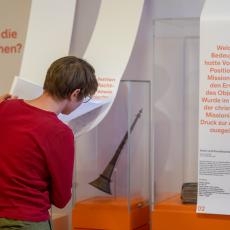 Ausstellungsansicht "Handle with care", Museum Natur und Mensch – Städtische Museen Freiburg, Foto: Patrick Seeger 